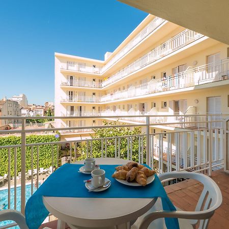 Checkin Pineda Hotel Pineda de Mar Exterior photo
