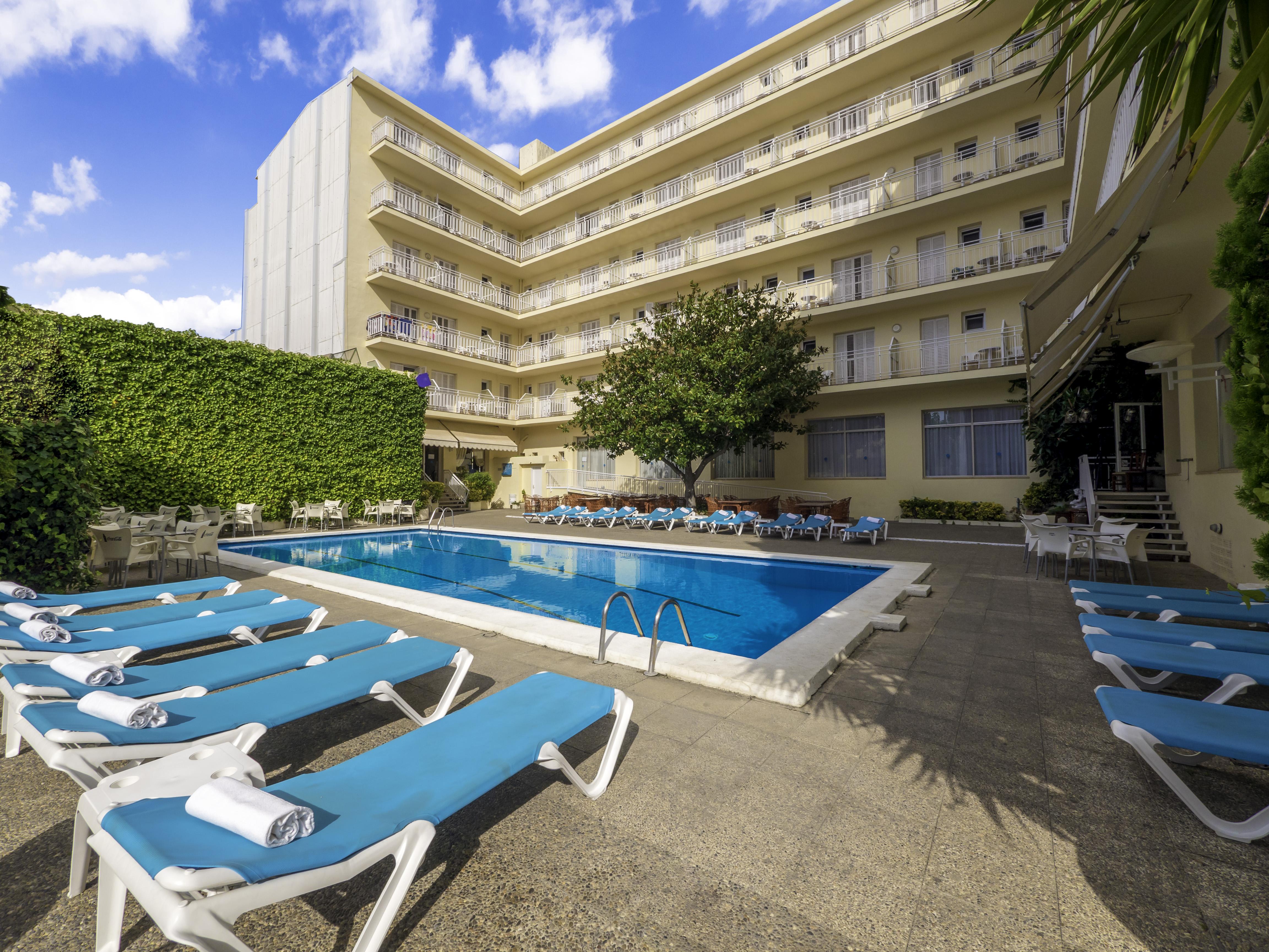 Checkin Pineda Hotel Pineda de Mar Exterior photo