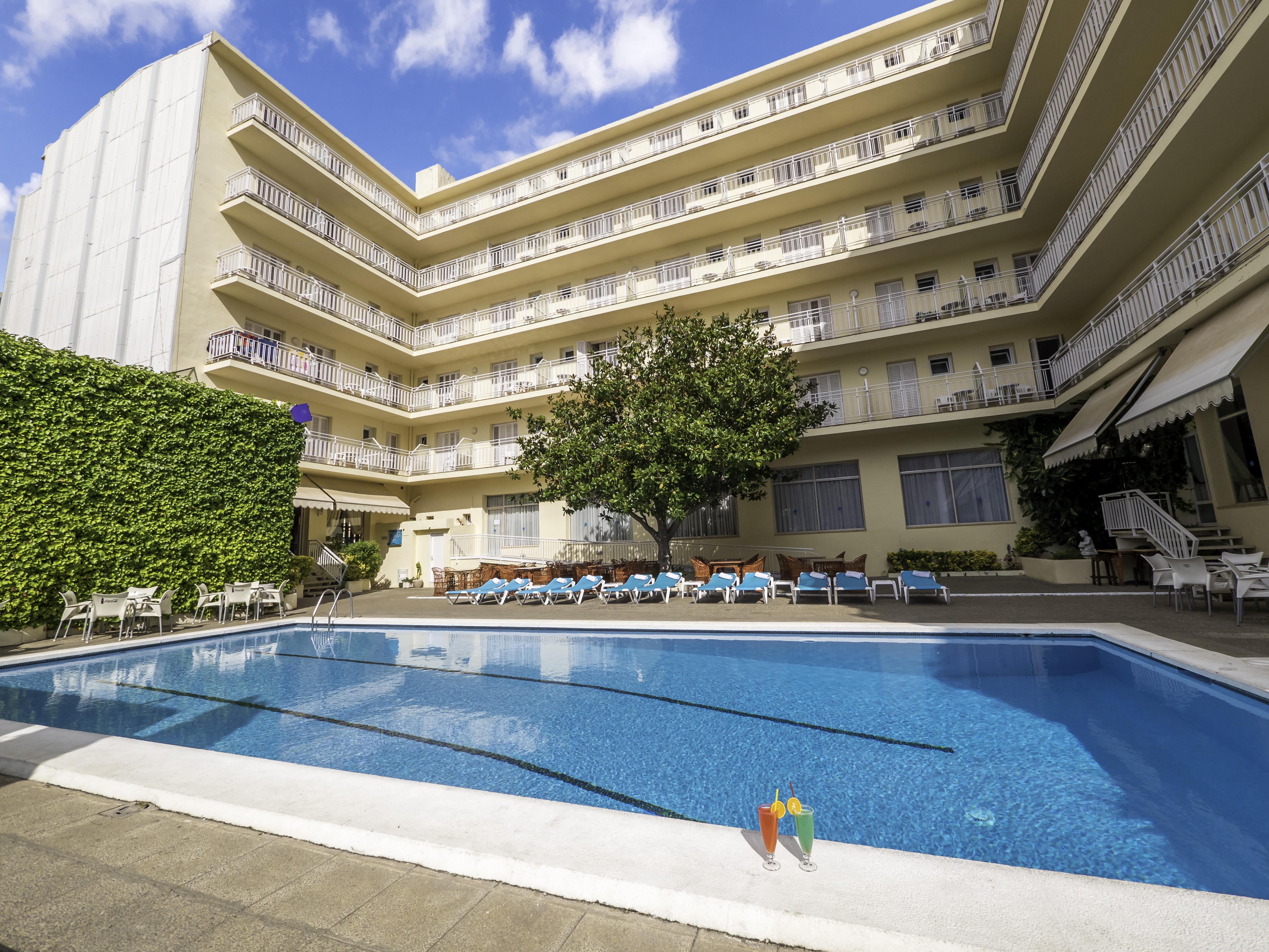 Checkin Pineda Hotel Pineda de Mar Exterior photo