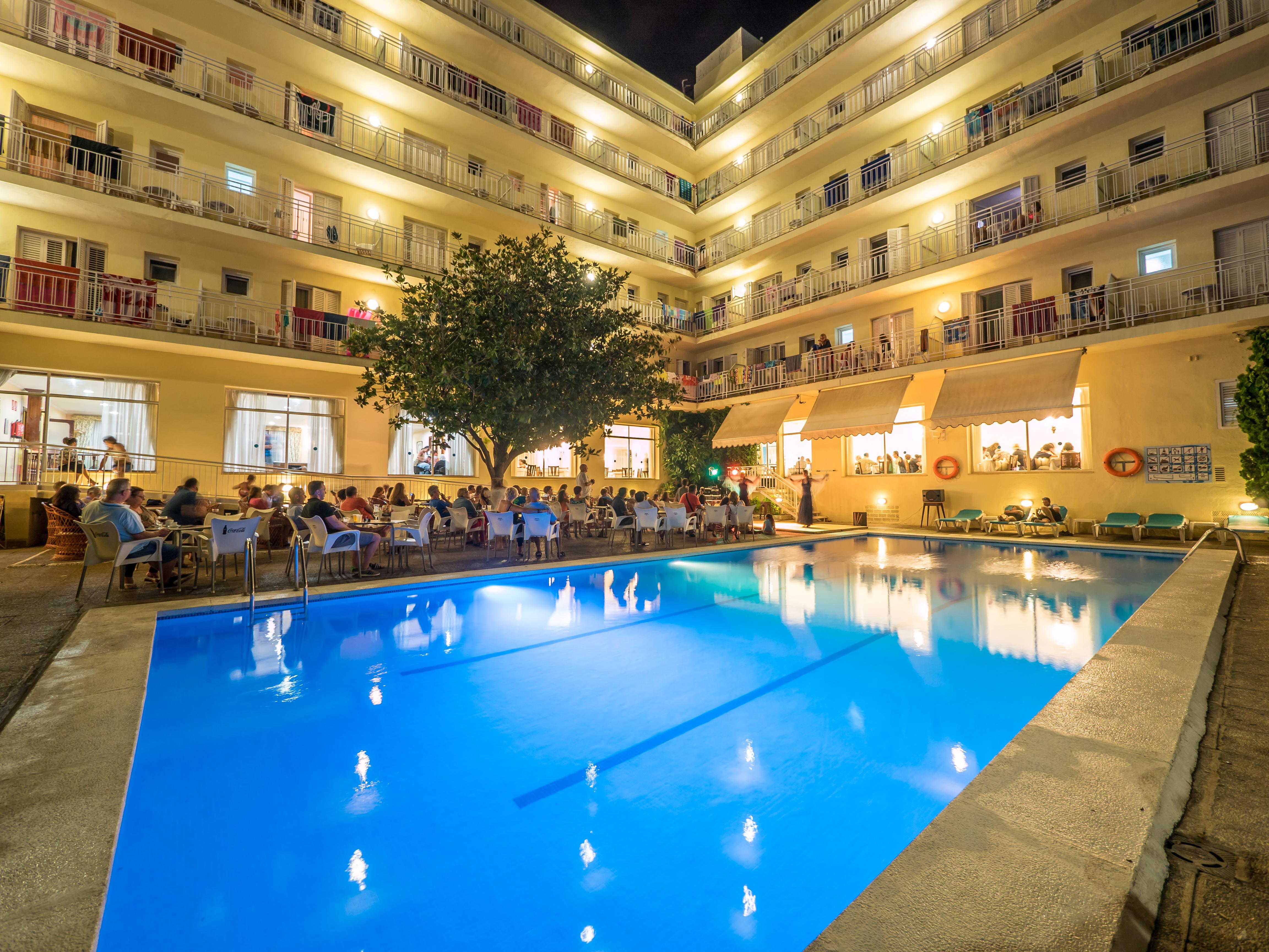 Checkin Pineda Hotel Pineda de Mar Exterior photo