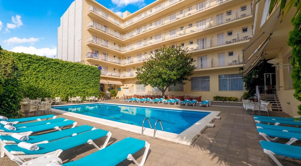 Checkin Pineda Hotel Pineda de Mar Exterior photo